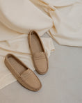 Cargar la imagen en la vista de la galería, Mocasines ante beige claro