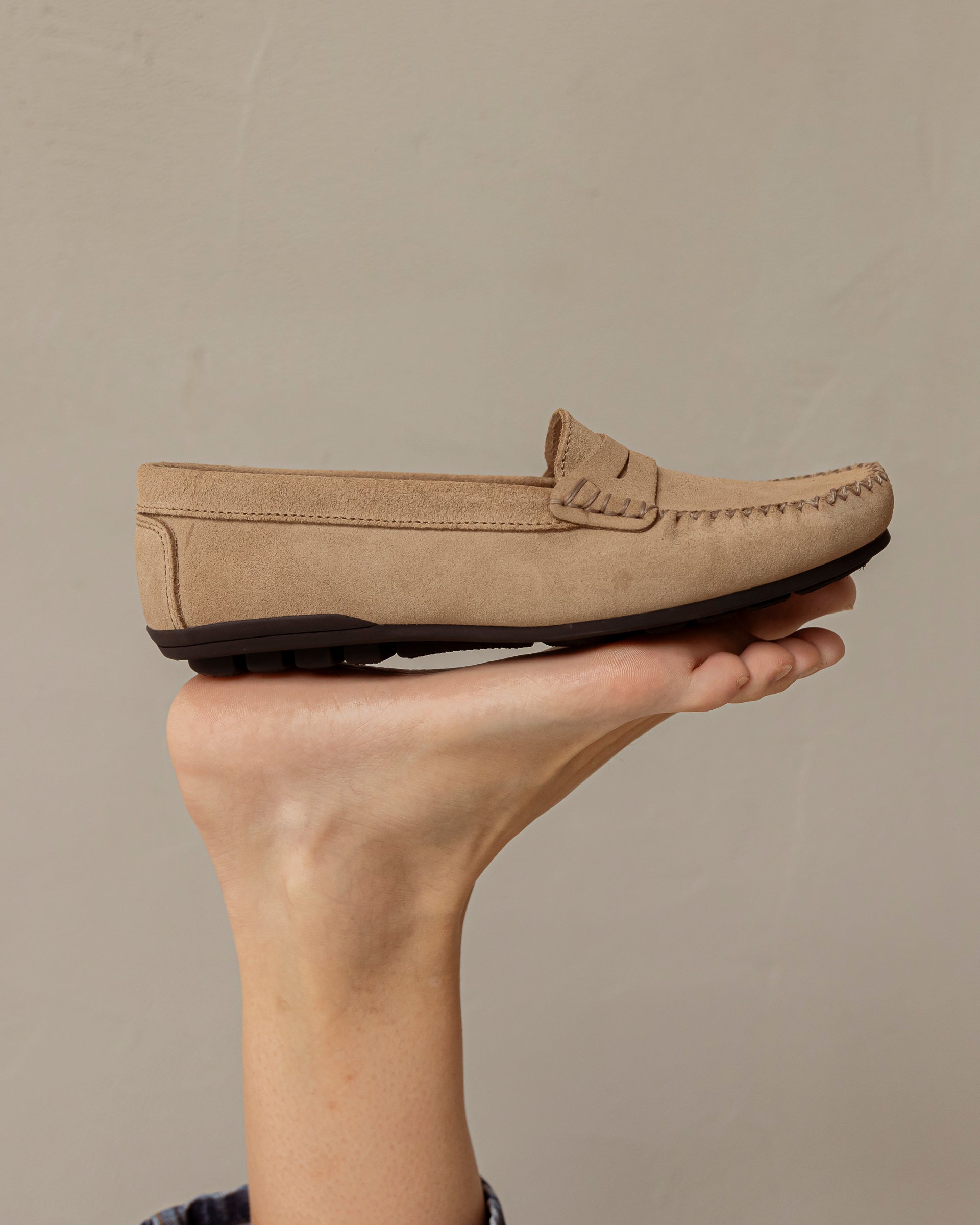 Mocasines ante beige claro
